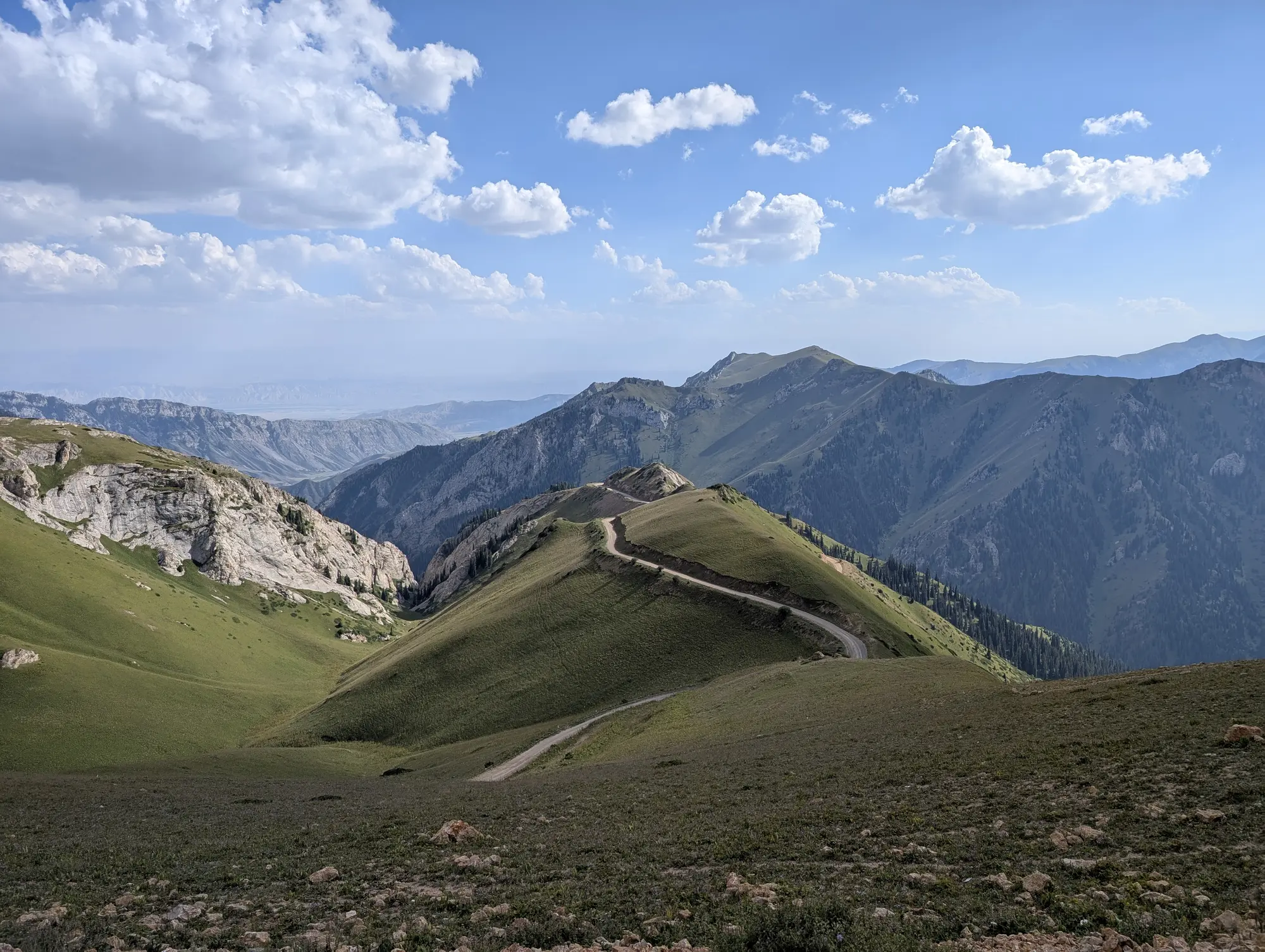 A valley not quite near Son-Kul but close enuf